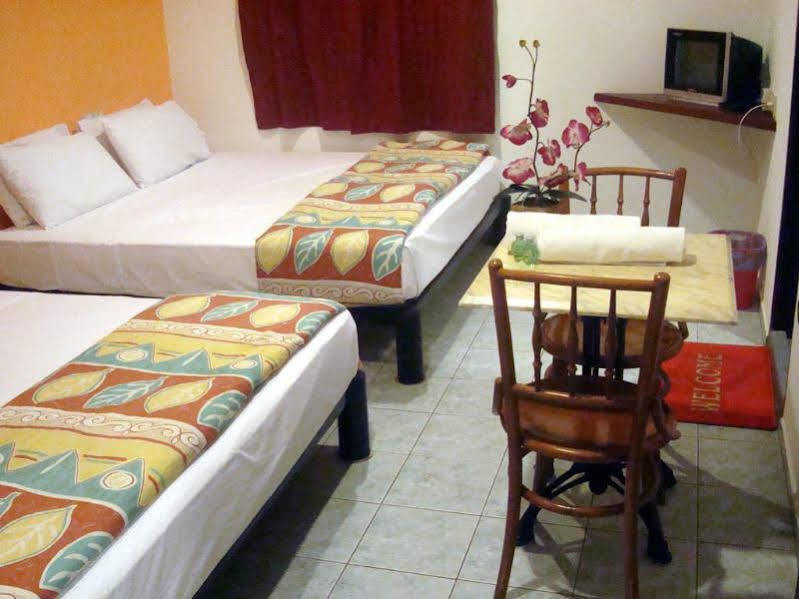 Abell Residence Kuching Buitenkant foto