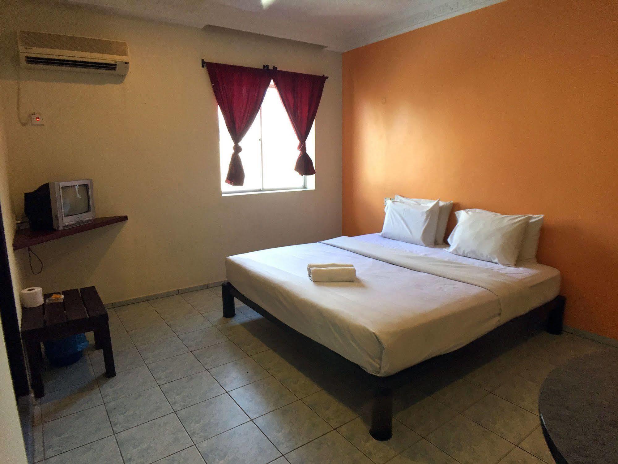 Abell Residence Kuching Buitenkant foto