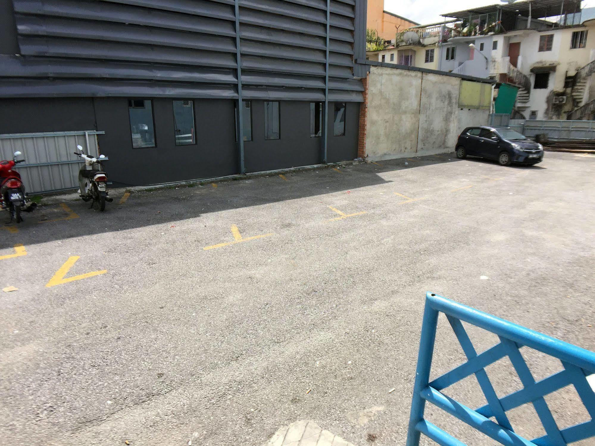 Abell Residence Kuching Buitenkant foto